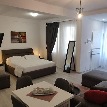 E&A Apartments Guesthouse Durres Exterior photo