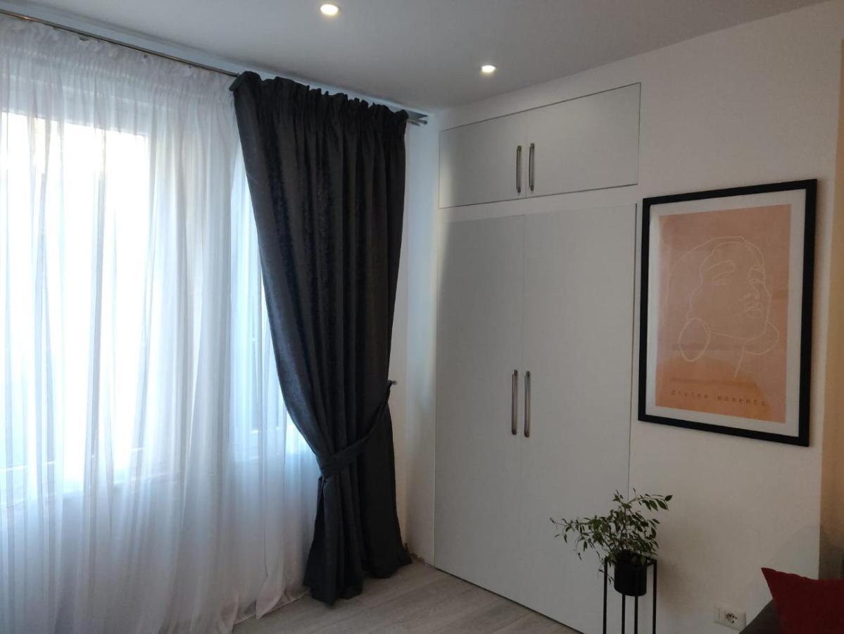 E&A Apartments Guesthouse Durres Exterior photo