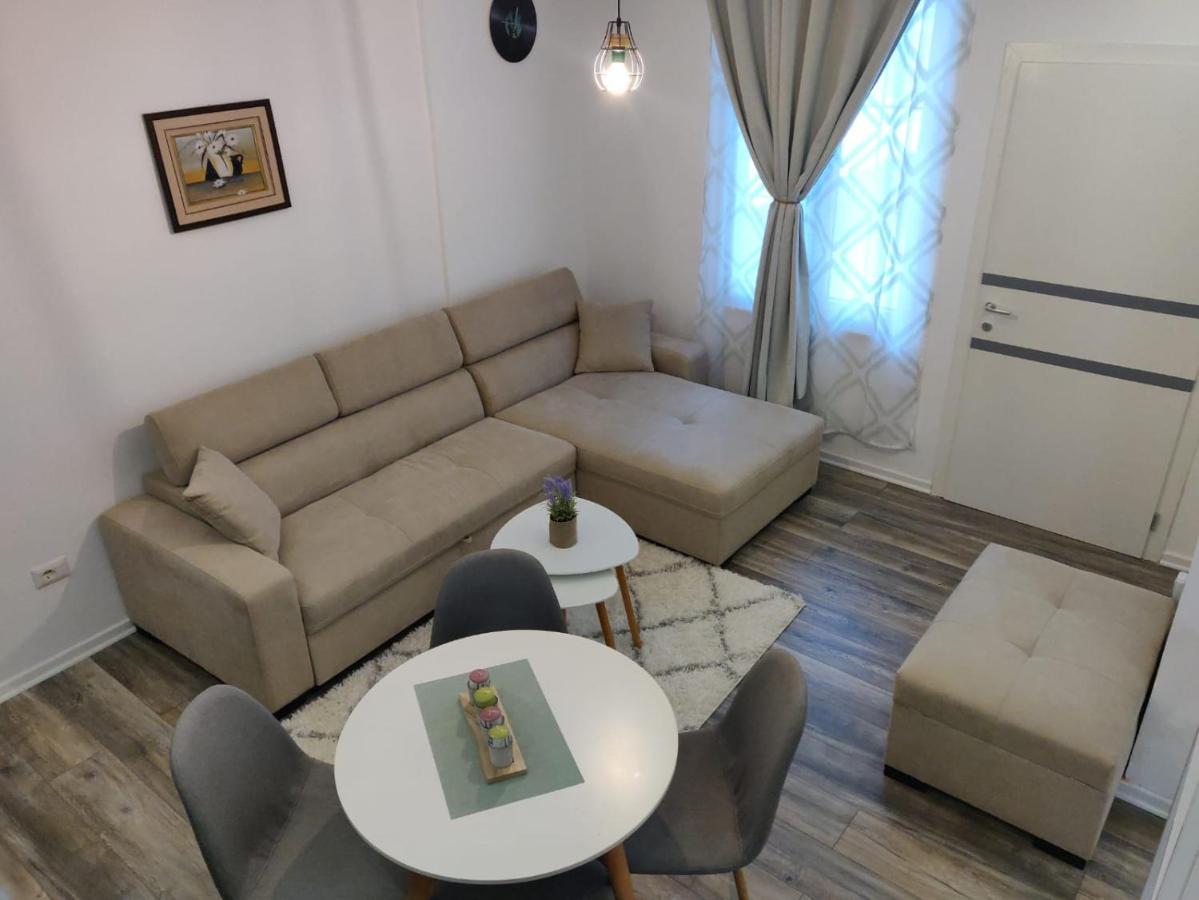 E&A Apartments Guesthouse Durres Exterior photo